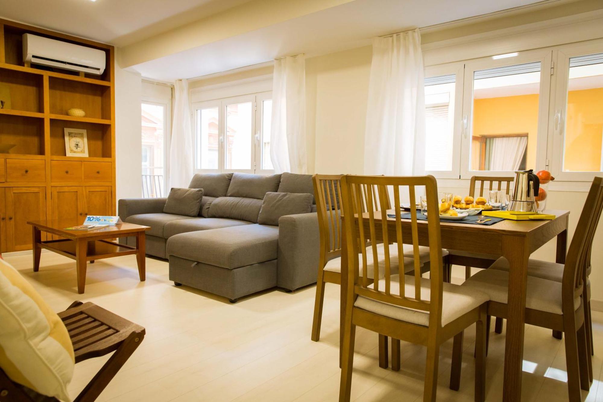 Apartments Holidays2Malaga City Center Esterno foto